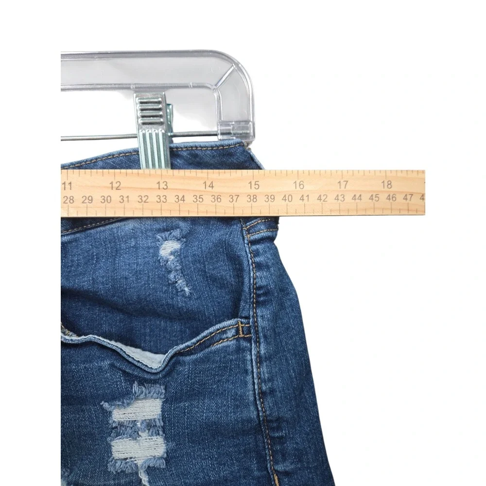 SO‎ Womens 9 Distressed Denim Shortie Shorts Blue Cuffed Y2K Casual Jean Shorts